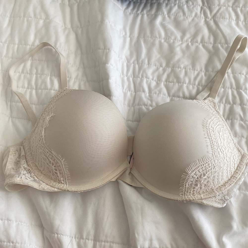 Victoria Secret Push Up Bra